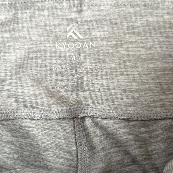 Women Activewear KYODAN Leggings Grey Dry Fit Leggings Cropped Pants - Picture 9 of 9